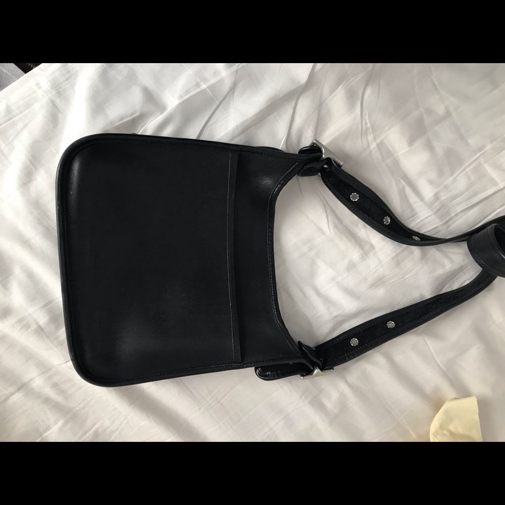 Coach black leather crossbody vintage bag purse - Picture 2 of 7